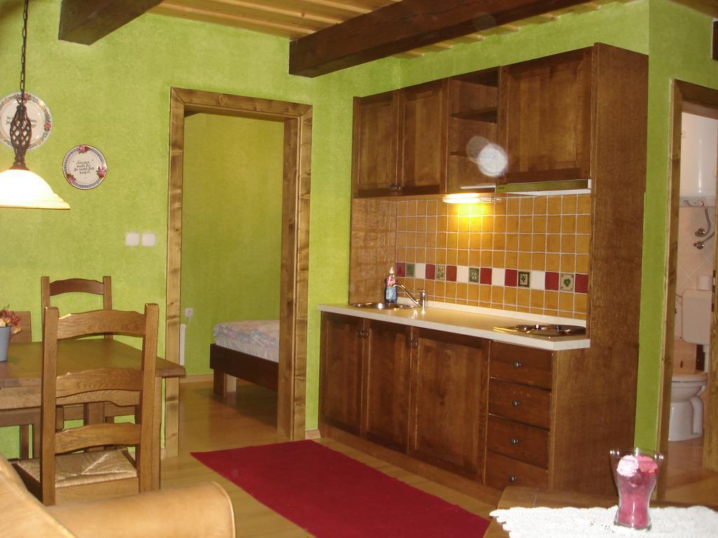 Apartmaji Zolnir Apartment *