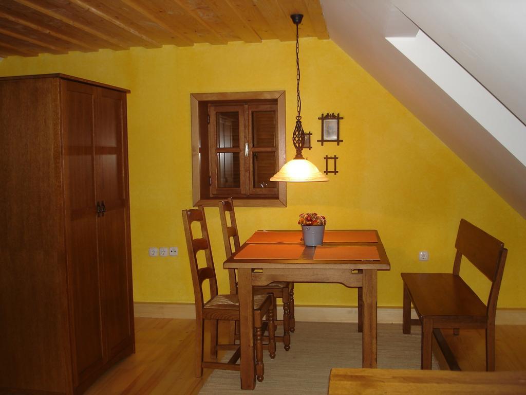 Apartment Apartmaji Zolnir Kostanjevica na Krki